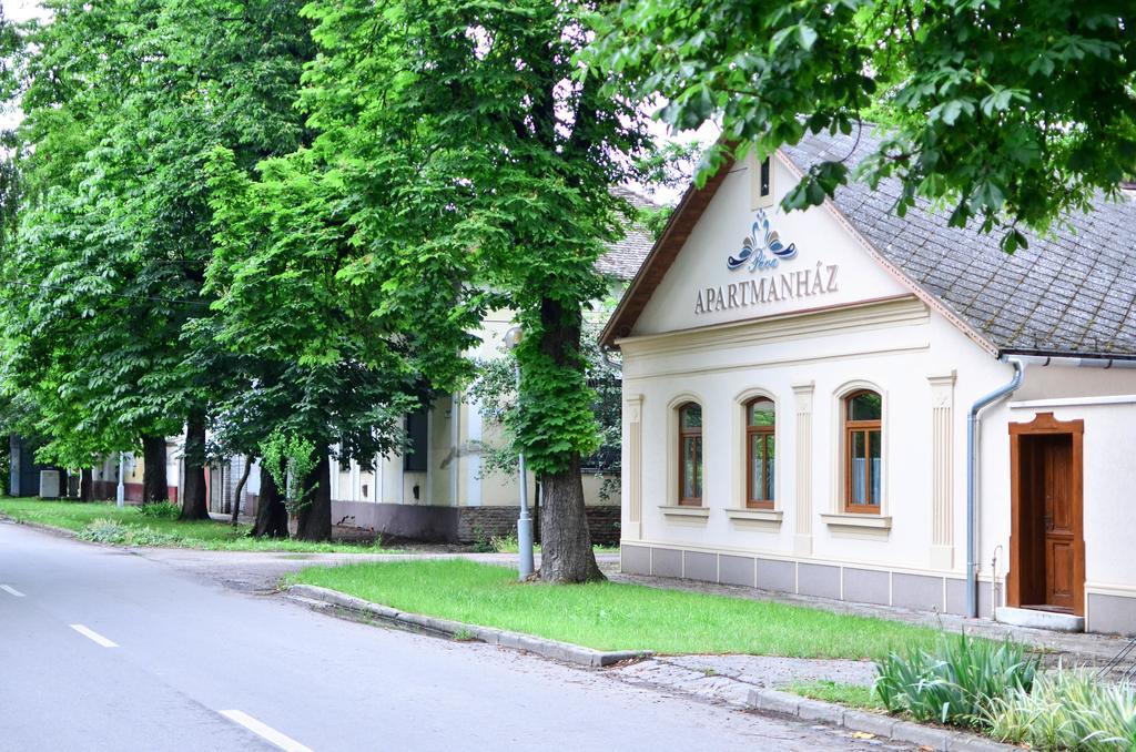 Pava Apartmanhaz Makó Extérieur photo